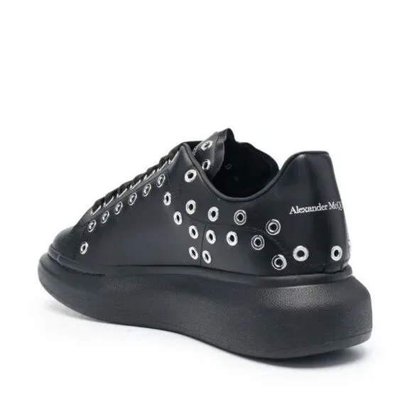 Alexander McQueen Oversized Eyelet Detail Sneakers in Black, New, Size 42 - Picture 4 of 11